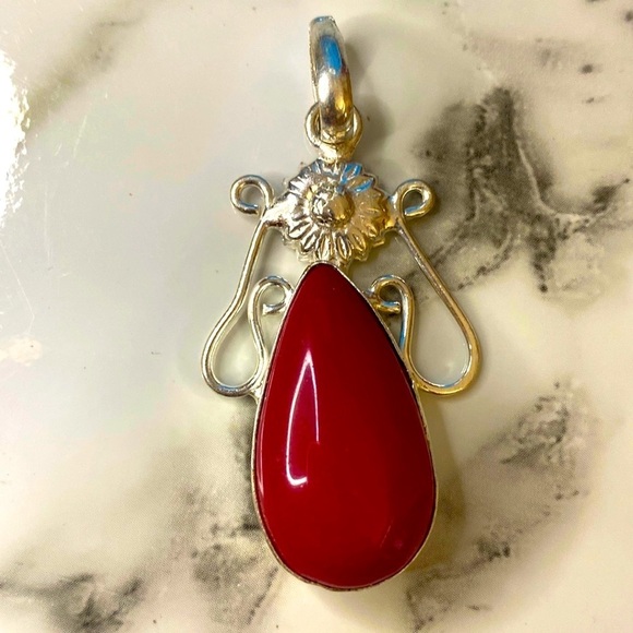 Sterling Silver Coral pendant - Picture 2 of 8